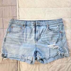No Boundaries Distressed Light Blue Denim Shorts Size 17